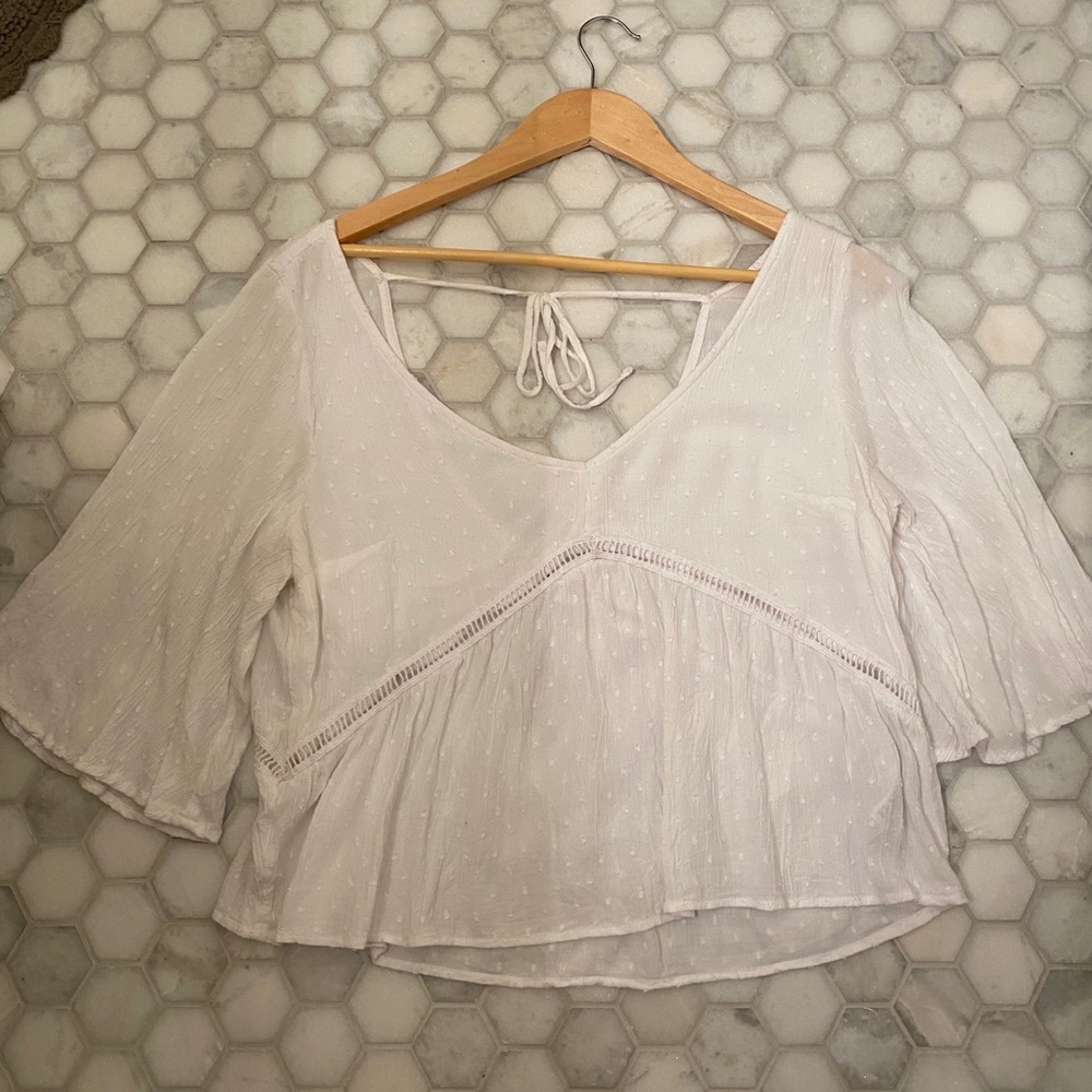 White Hollister top